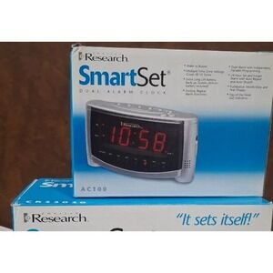 Small Smart Set Dual Alarm Clock NEW IN BOX